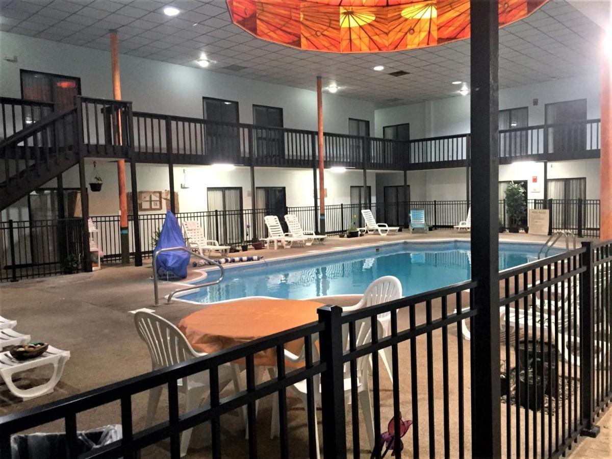 South Hutchinson Hutchi Bell酒店 外观 照片